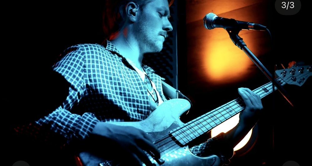 Voulez Groove on Instagram